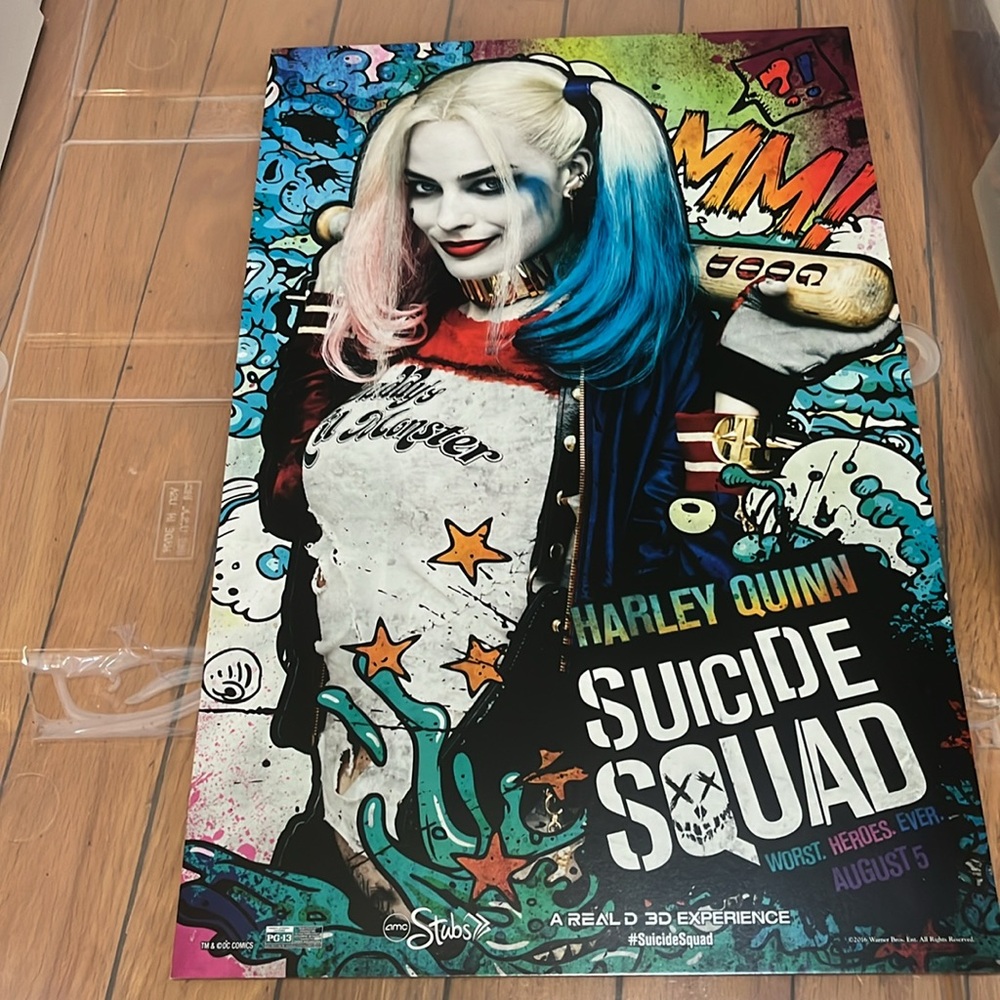 Harley Quinn 2016 Movie Poster Margot Robbie suicide squad Orig NEW BONUS button